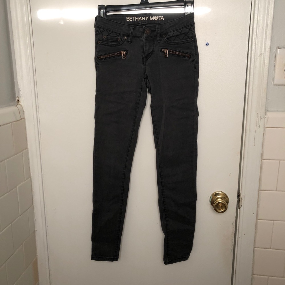 Bethany Mota skinny jean👱‍♀️